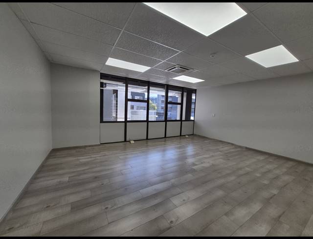 711M² OFFICE TO LET IN SANDTON CENTRAL